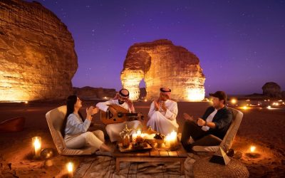 “لا تروح بعيد” وزير السياحة يدعو زوَّار السعودية للاستمتاع بأجوائها الخيالية..