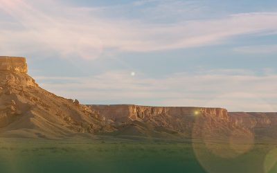 رحلة لا تُنسى في قلب الطبيعة السعودية حرصاً من المملكة على السياحة المستدامة