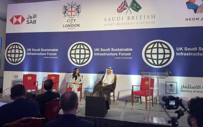 السعودية وبريطانيا تستعرضان فرص الشراكة في «تقنيات الطاقة الخضراء»