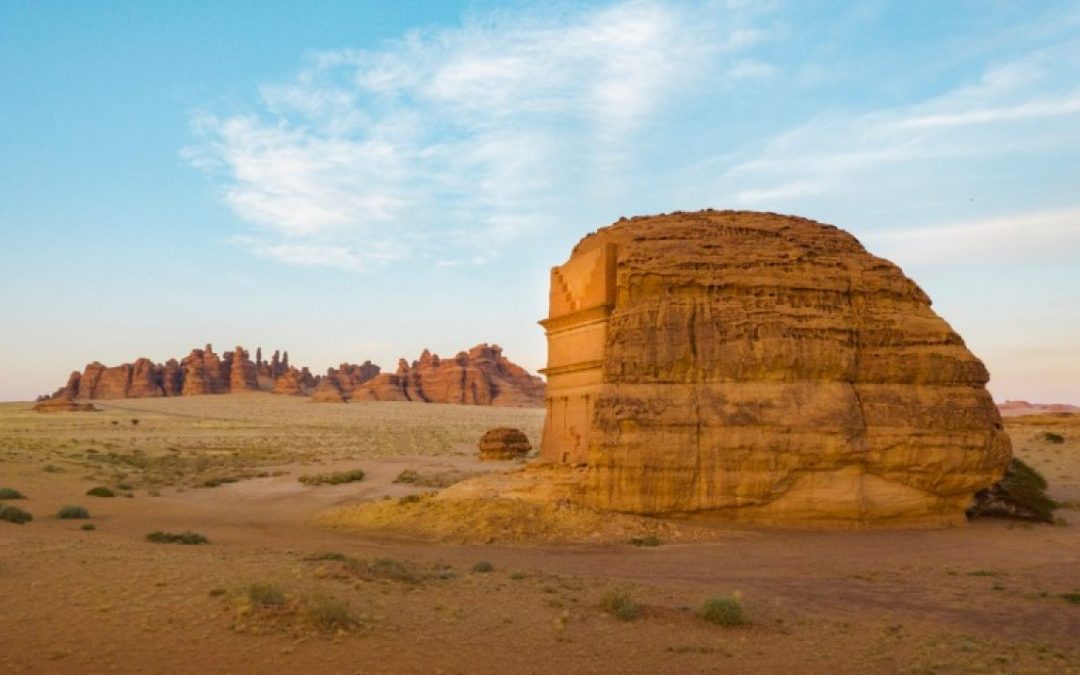 جولة سياحية بسيارات الدفع الرباعي في العلا