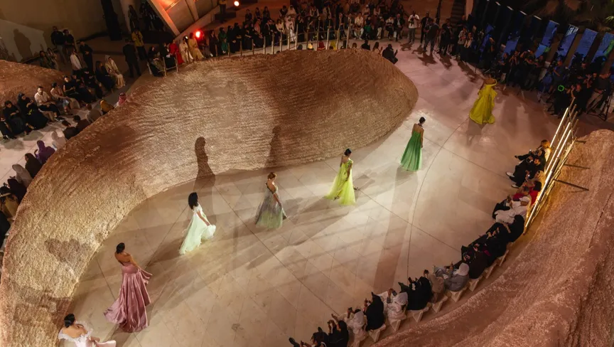 أسبوع الرياض للأزياء 2024 ينطلق بمشاركة 30 داراً محلية ونجوم الموضة العالمية