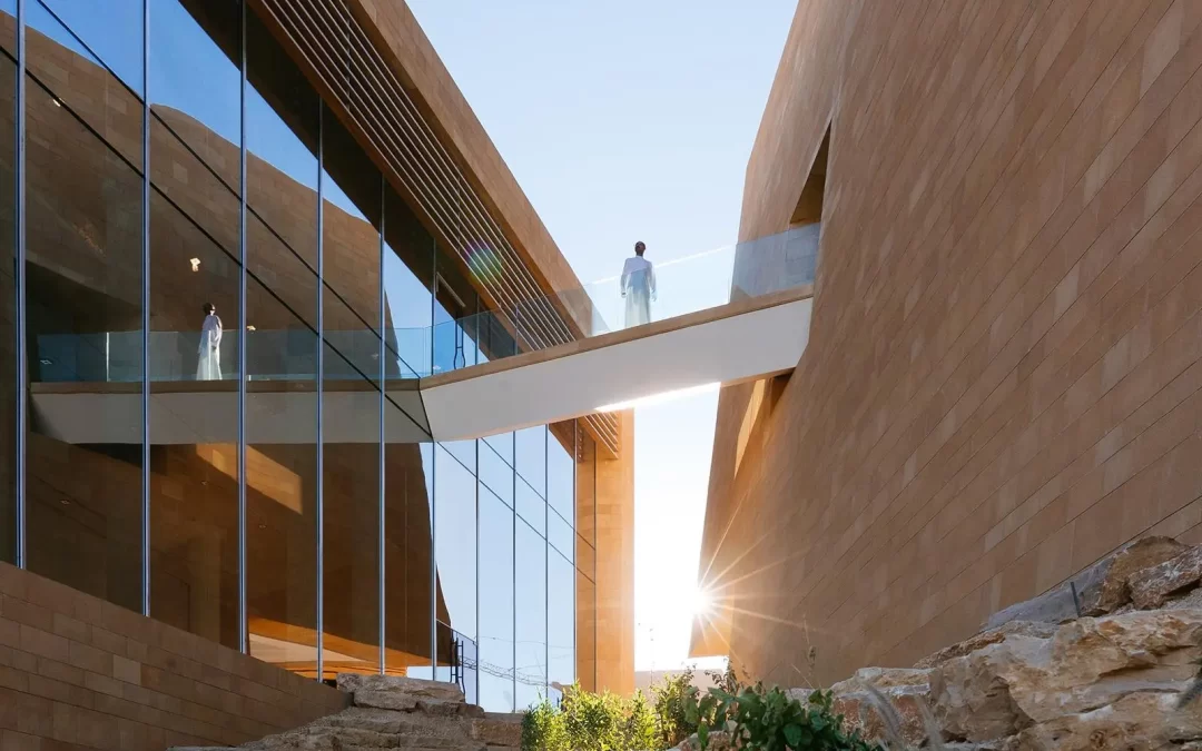 “معرض المستقبل”: مركز الدرعية يربط بين الخوارزميات والفن بآفاق إبداعية جديدة