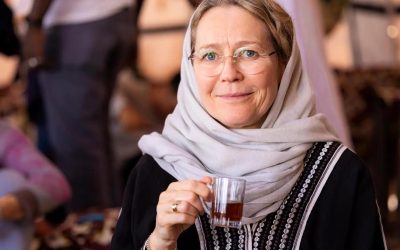 تجربة “الزي السعودي” تستقطب الزوار في مهرجان الملك عبدالعزيز للإبل وتعكس الهوية الوطنية