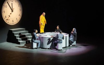 اليوم السادس من مهرجان الرياض للمسرح: حوارات فكرية وعروض إبداعية تضيء خشبة المسرح