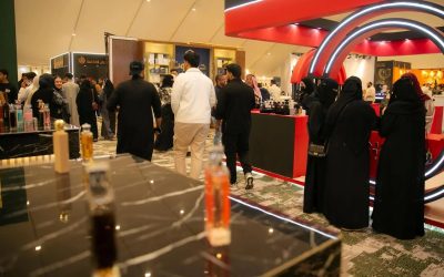 انطلاق معرض صناع العطور في مدينة ينبع الصناعية بجو مفعم بالأناقة والعراقة