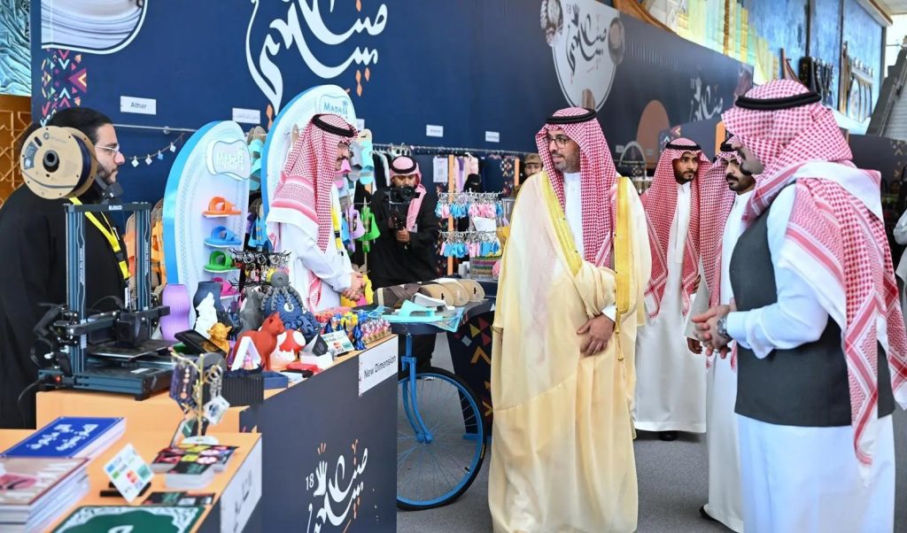 محافظ جدة يفتتح معرض “صنع بيدي” الـ18 لدعم المشاريع الصغيرة وتعزيز الحرف الوطنية
