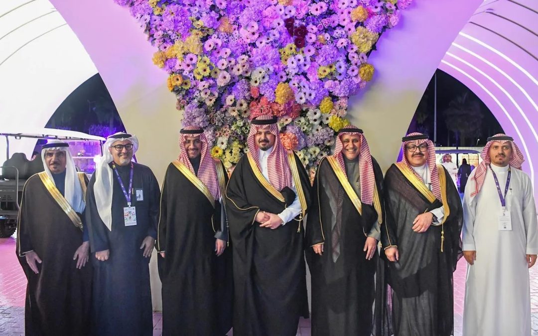 أمير المدينة المنورة يرعى انطلاق “مهرجان الزهور والحدائق” في ينبع الصناعية 2025