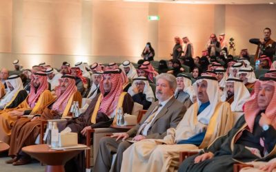 الأمير فيصل بن سلمان يرعى ندوة مئوية ’ملوك العرب‘ ويكرّم أسرة الريحاني في معرض تاريخي مميز