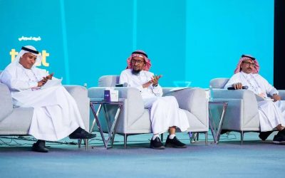 معرض جازان للكتاب 2025: جلسات حوارية ونقاشات أدبية تثري المشهد الثقافي