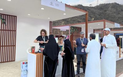 الركن الكولومبي يلفت أنظار زوار المعرض الدولي للبُن السعودي بالداير