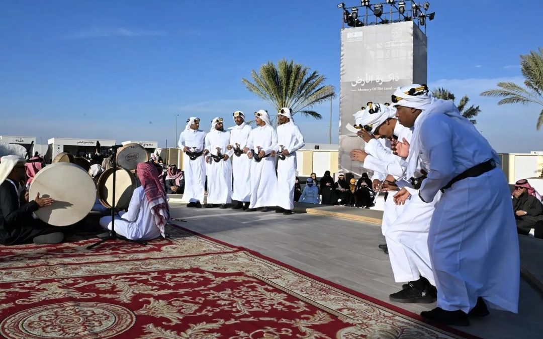 ألوان العرضة واللعب تنعشان احتفالات يوم التأسيس في أبها