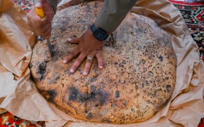 “الخبزة المقناة”.. طبق تراثي يزين موائد رمضان في الباحة