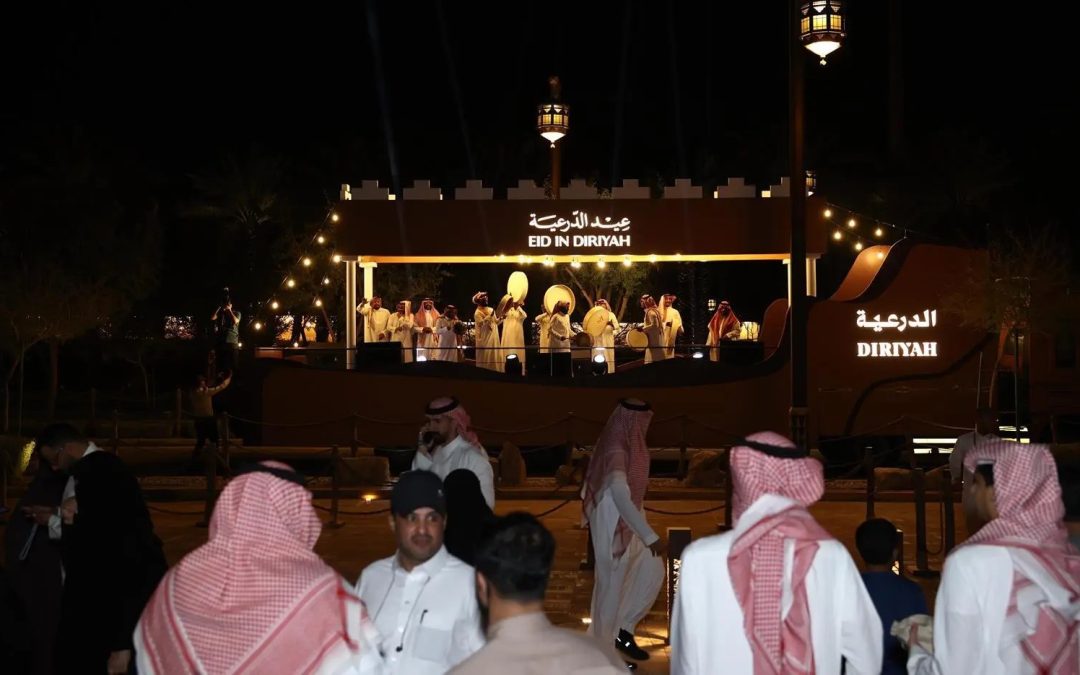 بوابة الدرعية تحتفي بعيد الفطر بفعاليات مميزة تجمع الأصالة والبهجة 🎉✨