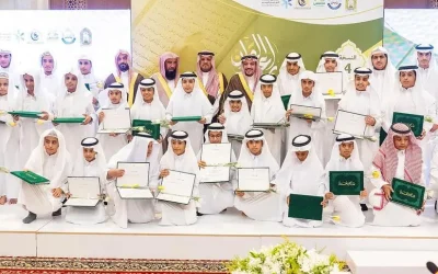 أمير القصيم يكرم 50 متميزًا في برنامج براعم القرآن ضمن مبادرة حلقات سموه الرمضانية