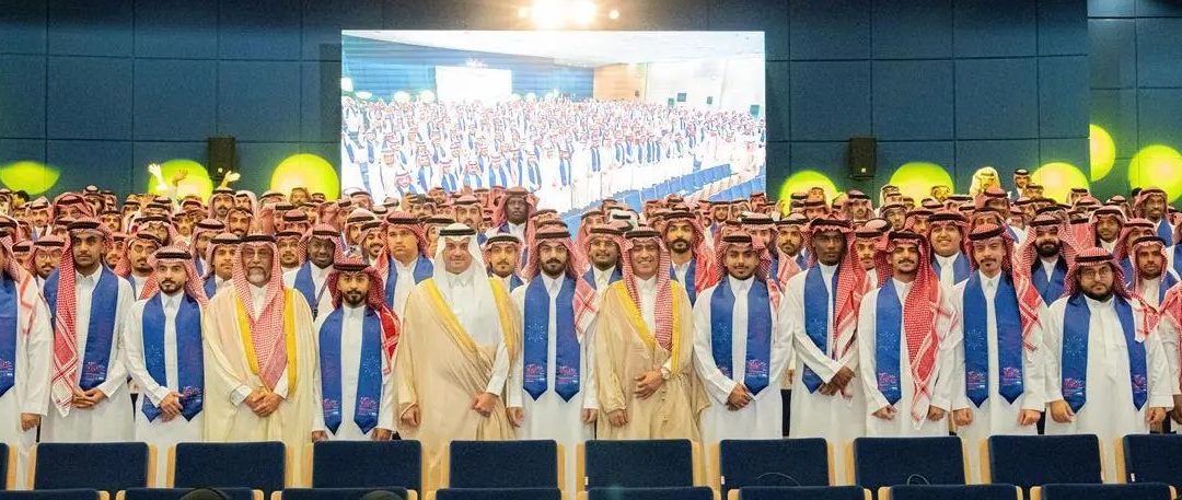 محافظ الأحساء يرعى تخريج أكثر من 1400 متدرب ومتدربة في مجالي الصناعة والطاقة ضمن مسار التمكين الوطني
