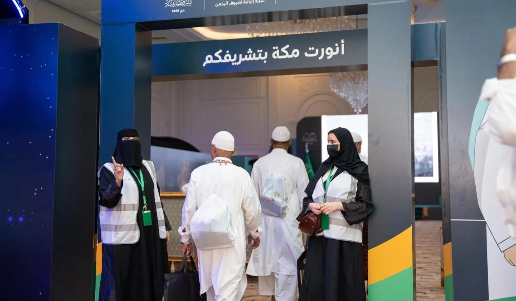 مبادرة أنورت تُجسّد الضيافة السعودية بجهود تطوعية نوعية لخدمة أكثر من نصف مليون حاج