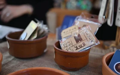 من نقوش العُلا إلى تصاميم إبداعية: “فايبز العُلا” يمكّن شباب المحافظة من تحويل التراث إلى مشروعات ريادية