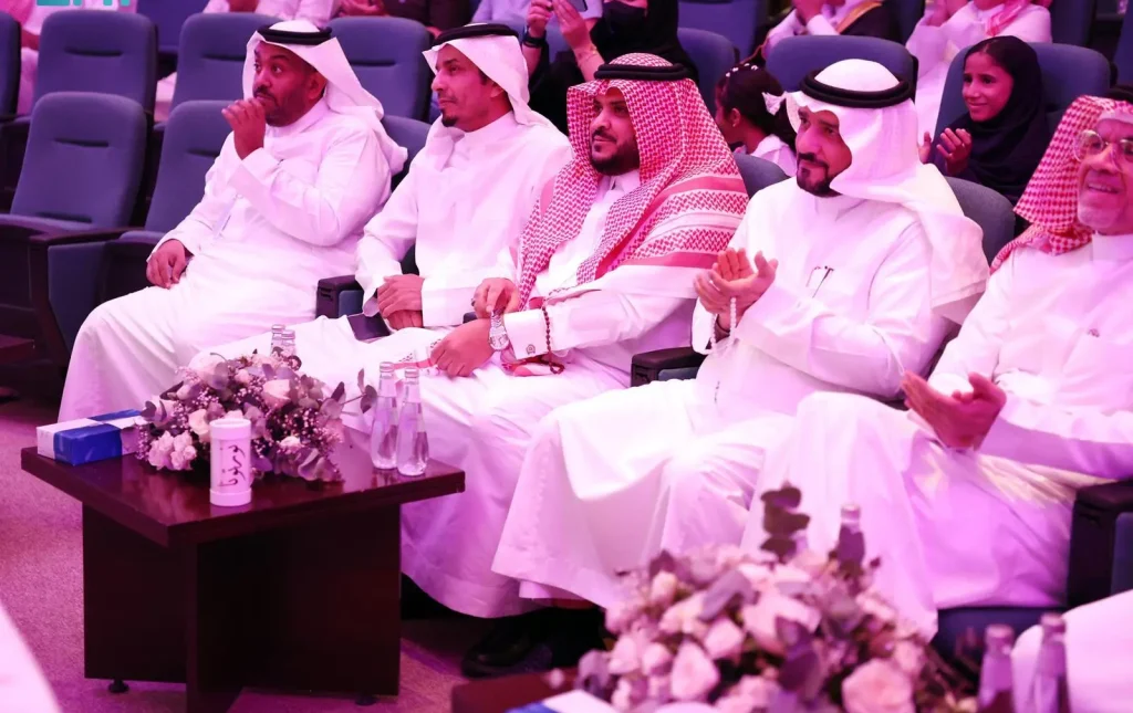 “المدينة ستيج” يختتم فعالياته بتتويج الفائزات في الخطابة والإلقاء وتأكيد دور المبادرات غير الربحية في تمكين الشباب