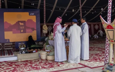 🏛️ بيت الثقافة بنجران يقدّم تجربة تراثية إبداعية ضمن فعاليات “الخيمة النجرانية” في مهرجان “صيفنا هايل 2025”