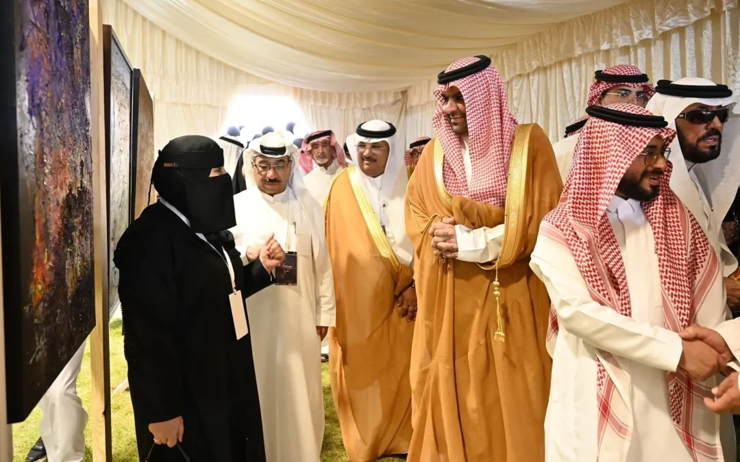 “انطلاق معرض ألوان الباحة 2025 في قرية الأطاولة بمشاركة 50 فنانًا وفنانة وعرض 60 لوحة فنية”