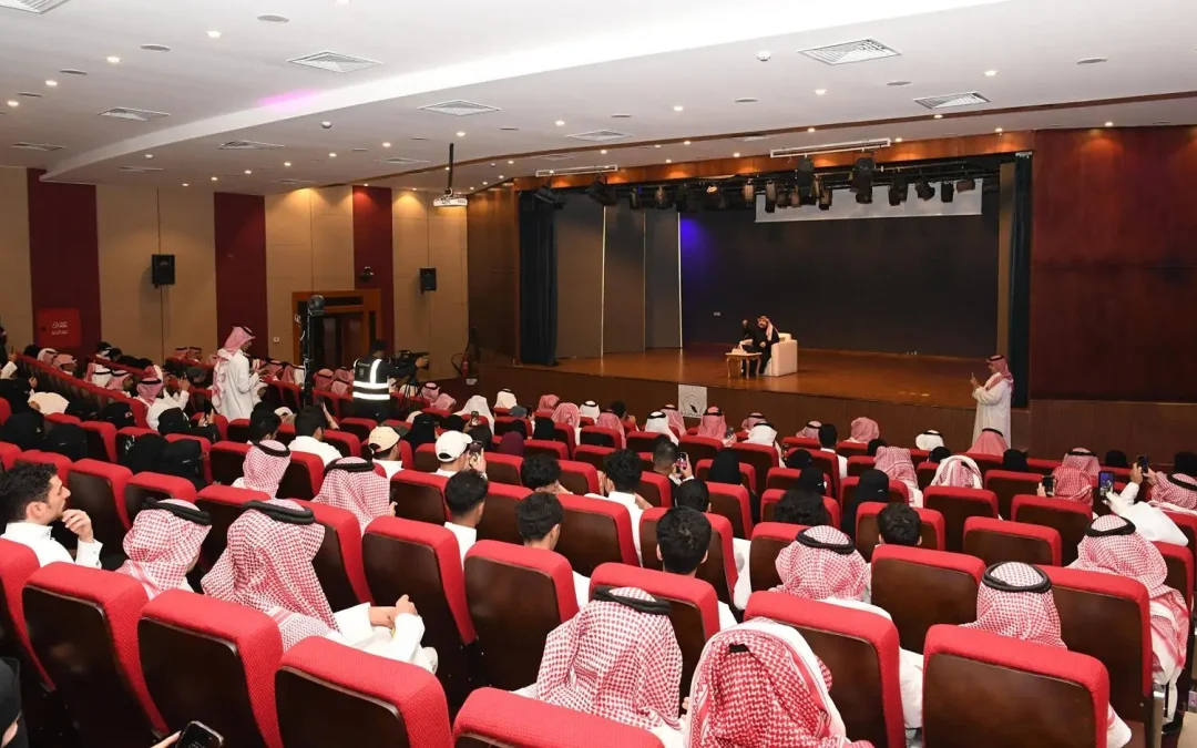أمسية شعرية في أبها تحتفي بالوطن والتراث ضمن فعاليات صيف 2025
