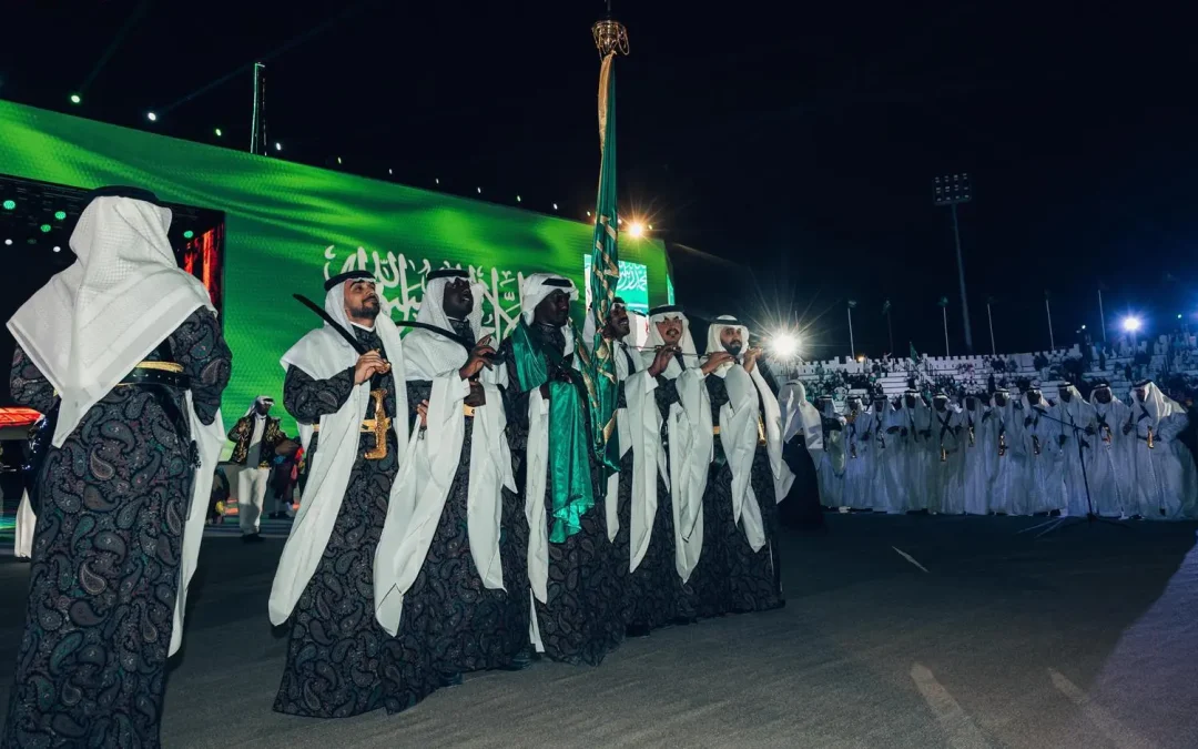 الفرق الاستعراضية والفنون الشعبية تبهج أهالي الجوف في احتفالات اليوم الوطني الـ95 بسكاكا