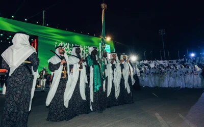 الفرق الاستعراضية والفنون الشعبية تبهج أهالي الجوف في احتفالات اليوم الوطني الـ95 بسكاكا