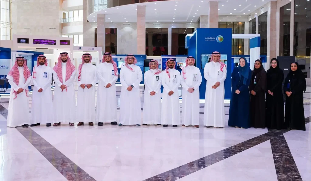 ⚡ مدينة الملك عبدالله للطاقة الذرية والمتجددة تنظّم معرض التوعية في جامعة الجوف لتعزيز وعي طلاب المستقبل بالطاقة المستدامة