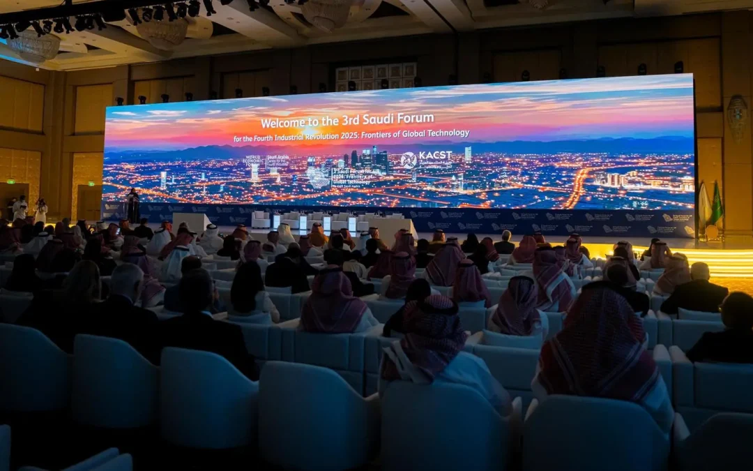 رئيس المنتدى الاقتصادي العالمي: المملكة تتصدر دول المنطقة في توظيف تقنيات الثورة الصناعية الرابعة لتحقيق التنمية المستدامة