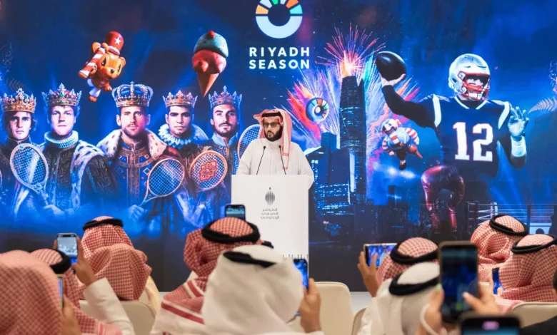 تركي آل الشيخ يكشف تفاصيل مسيرة افتتاح موسم الرياض 2025.. بالونات عملاقة من نيويورك وعروض عالمية تضيء سماء العاصمة