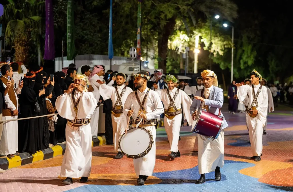 أسبوع الثقافة اليمنية يجذب آلاف الزوار ضمن فعاليات “انسجام عالمي 2” بالرياض