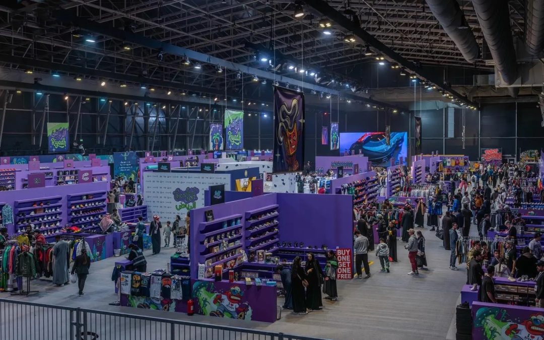 “سنيكر كون السعودية 2026” يقدم عروض الرسم التجريدي والجداريات في الرياض
