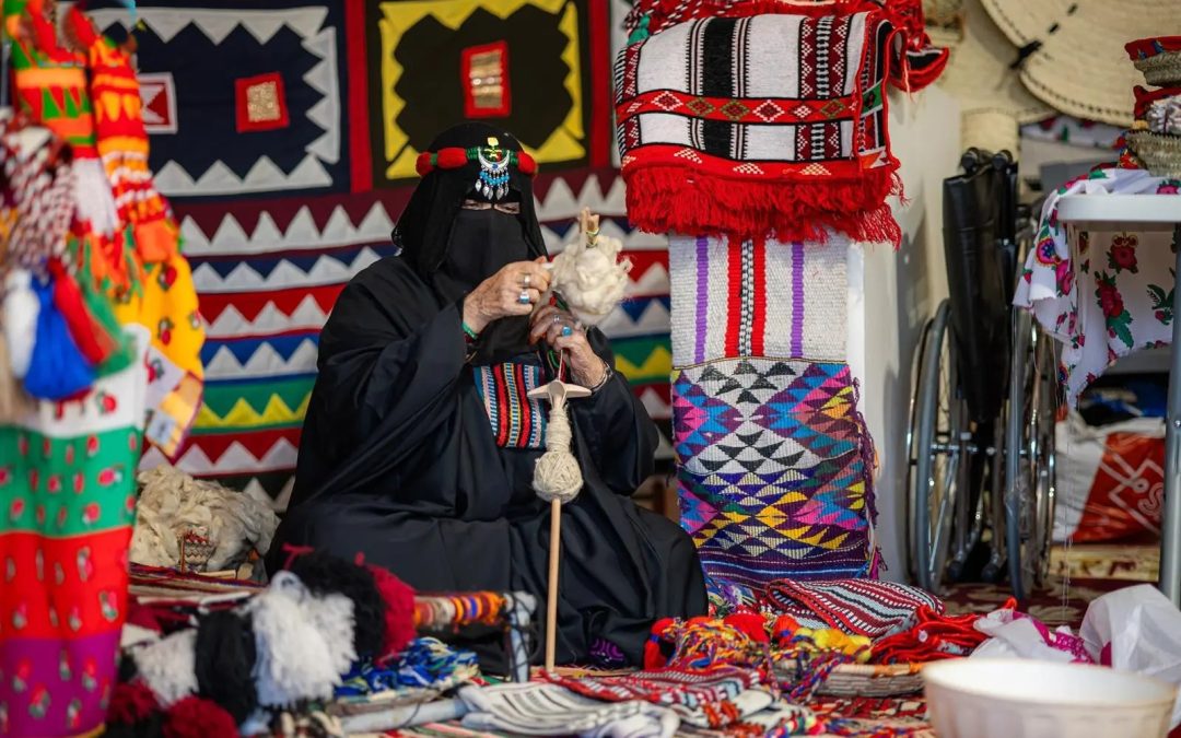 المشغولات اليدوية في مهرجان الكليجا ببريدة تجسّد ملامح التراث الشعبي