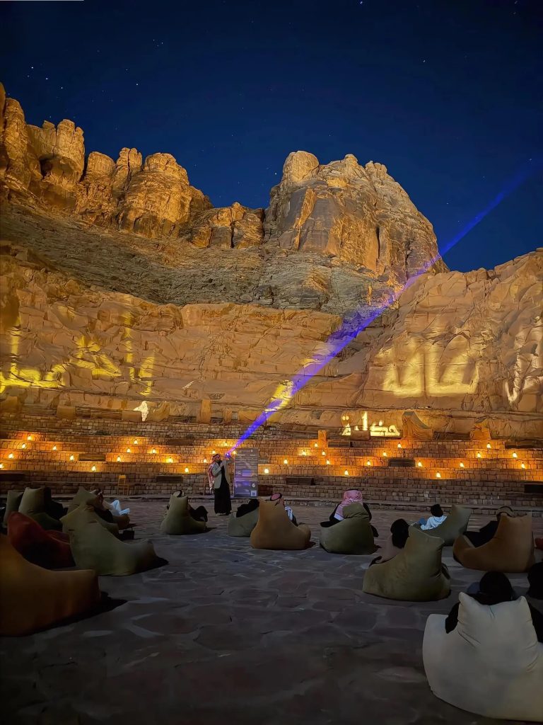 أمسية “رمضان تحت نجوم العُلا” تجمع السرد الفلكي ورصد القمر في البلدة القديمة