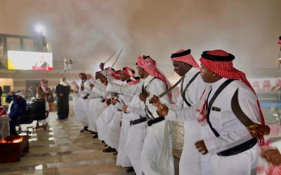العرضة الجنوبية تضفي طابعًا تراثيًا على احتفالات عيد الفطر في الباحة