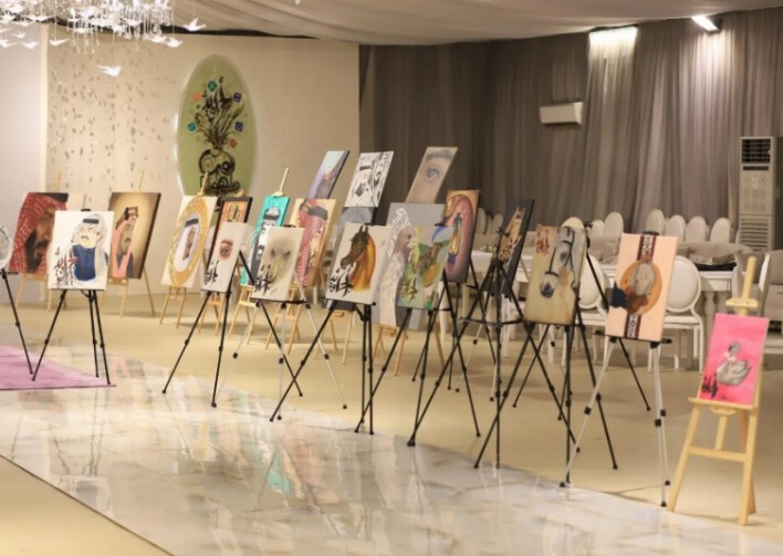 5 فنانات تشكيليات يقدّمن أعمالًا مجتمعية في معرض “ملهمات الفن” ببارق