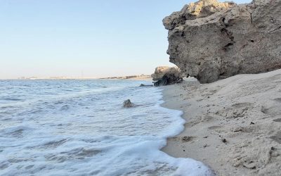 شاطئ الشعيبة جنوب جدة.. وجهة سياحية تجمع بين الطبيعة البحرية والتاريخ