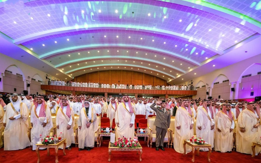 محافظ الطائف يدشّن الملتقى العالمي للورد والنباتات العطرية 2026 بجامعة الطائف