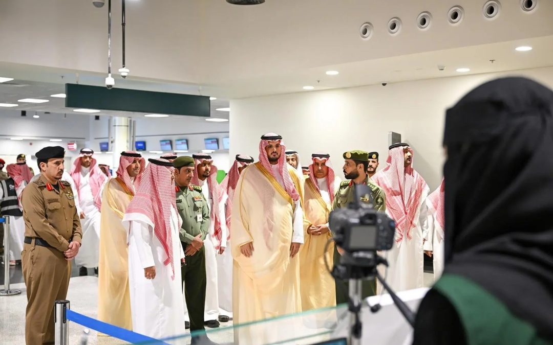 محافظ الطائف يتفقد جاهزية مطار الطائف الدولي وخطط خدمة الحجاج لموسم حج 1447هـ