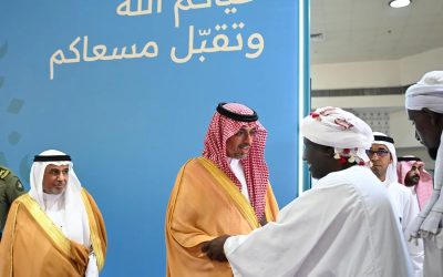 محافظ جدة يستقبل ضيوف الرحمن القادمين بحرًا من السودان عبر ميناء جدة الإسلامي