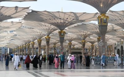 المدينة المنورة تودّع الحجاج وتستقبل المعتمرين وسط منظومة خدمات متكاملة لموسم العمرة 1447هـ