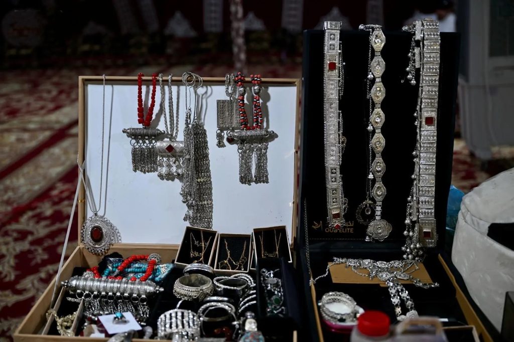 الخيمة التراثية في مهرجان صيف نجران 2026 تختتم فعالياتها بأكثر من 10 آلاف زائر ومزاد للجنابي