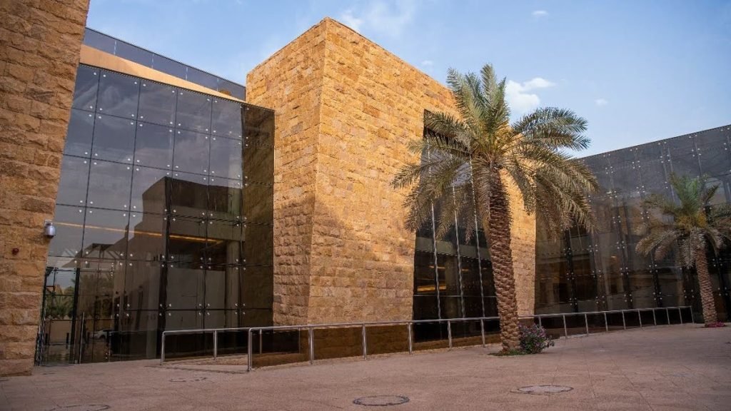 إطلاق "برنامج تعليم اللغة العربية لغير الناطقين بها" من مجمع الملك سلمان العالمي..