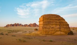 4x4 Desert Tour Reveals AlUla's Dramatic Rock Formations