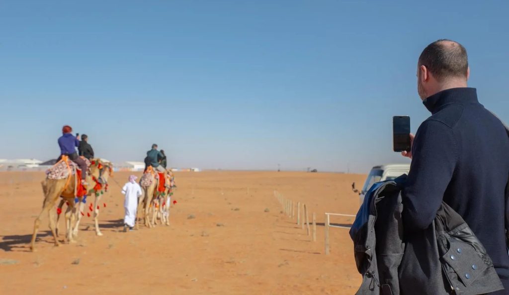 Camel-Riding Experience Draws More Than 700 Visitors at King Abdulaziz Camel Festival