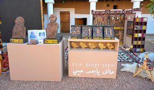 الفنون الصخرية تجذب السياح في مهرجان "حرفة" بحائل: إرث تاريخي يعيد رسم حياة ما قبل التاريخ