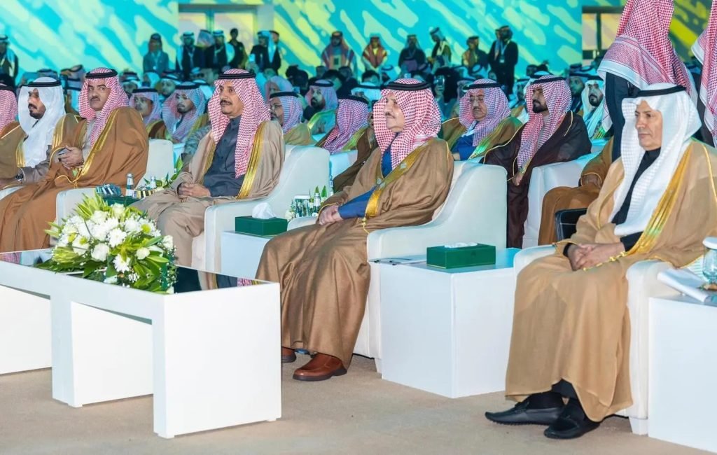 أمير المنطقة الشرقية يفتتح "منتدى حفر الباطن للاستثمار 2025" ويشهد توقيع اتفاقيات بـ17 مليار ريال لتعزيز التنمية الاقتصادية