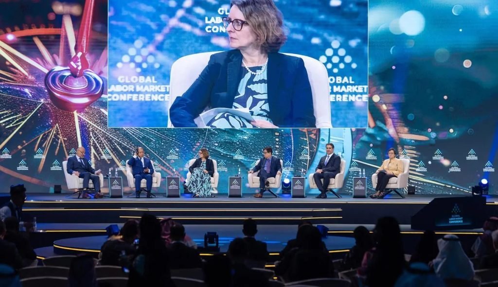 المؤتمر الدولي لسوق العمل يناقش مستقبل الوظائف في ظل الذكاء الاصطناعي