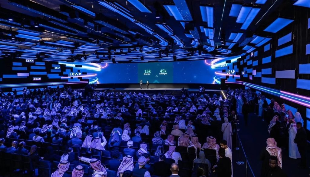 وزارة الثقافة تثري مؤتمر "ليب25" بجناح الذكاء الاصطناعي والواقع المعزز لتجربة رقمية مبتكرة