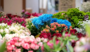 Tabuk's Markets Bloom with Roses and Flowers for Eid al-Fitr